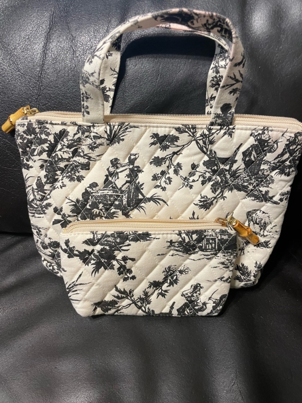Quilted Toile Print Travel Set with bamboo zipper pulls.